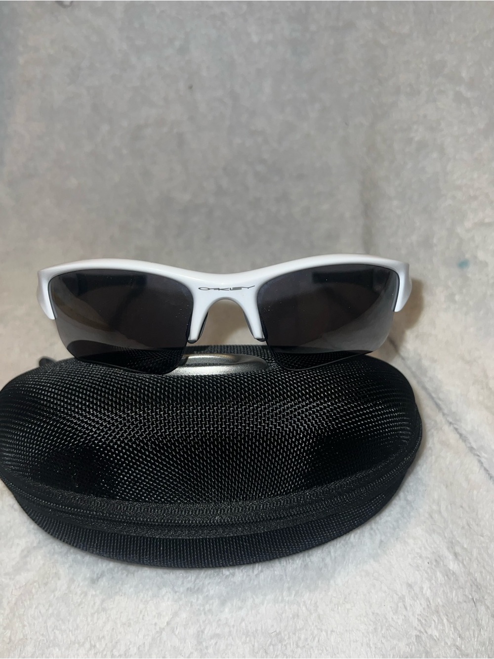 Oakley flak sunglasses 03/917 with case